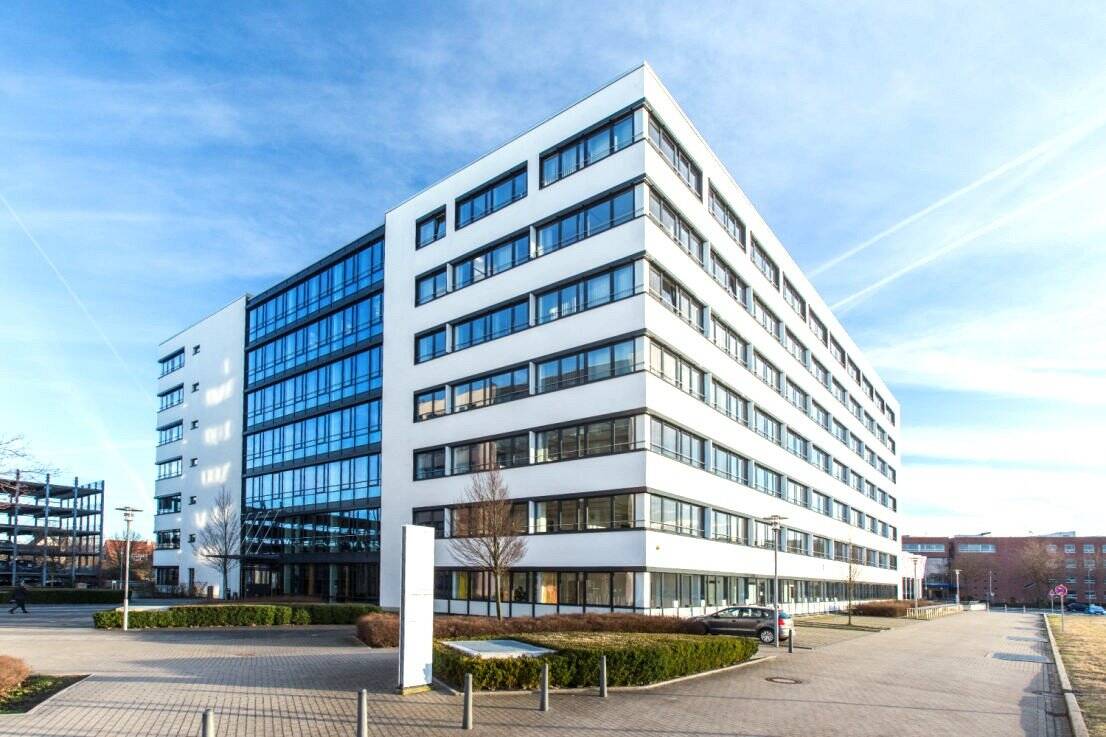 Zentrum-Nord || 3.600 m² Büro || moderne Ausstattung || kurzfristig verfügbar || 112 Parkplätze