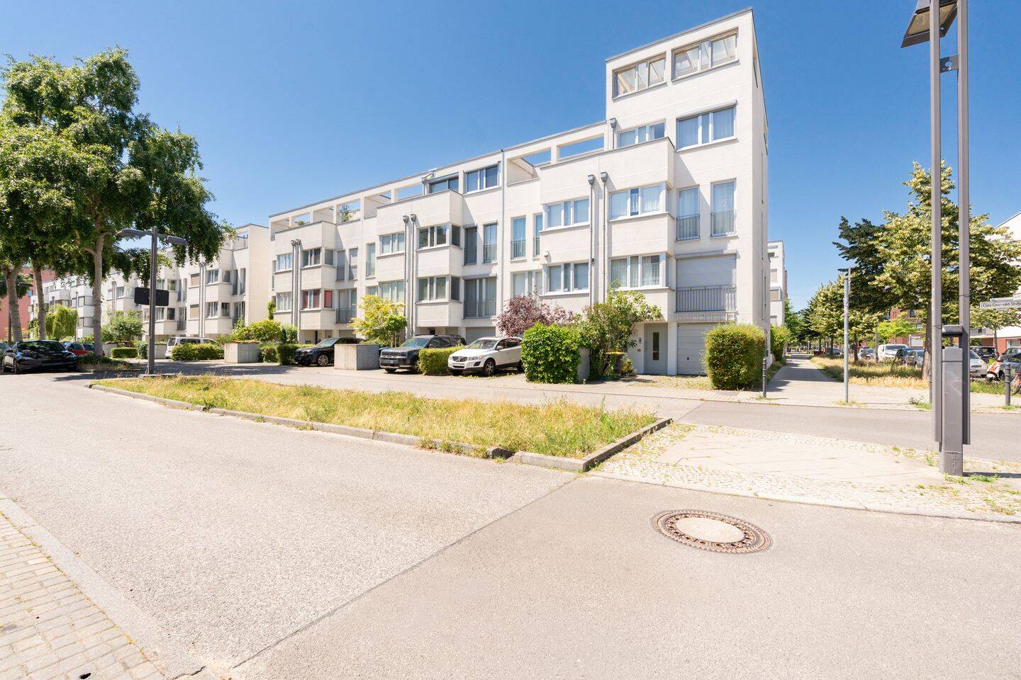 Wohnen an der Rummelsburger Bucht: Exklusives Familien-Townhouse mit Garten und Dachterrasse – Berlin – Vorschaubild 9