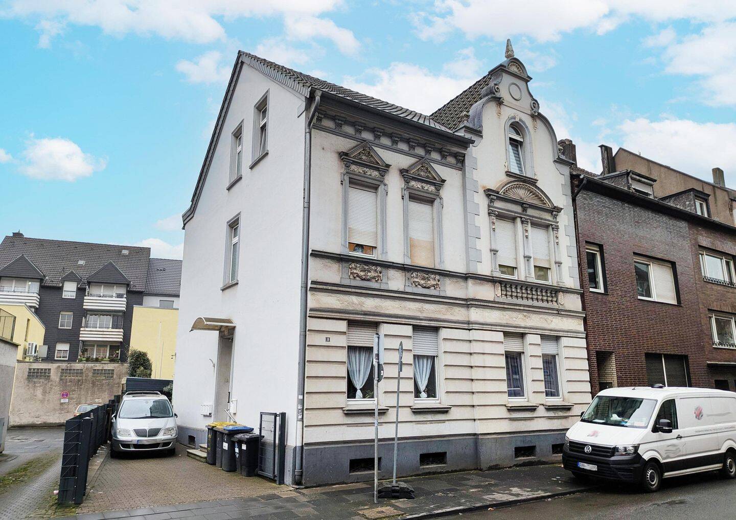 Vollvermietetes Mehrfamilienhaus mit viel Potential in Duisburg-Meiderich