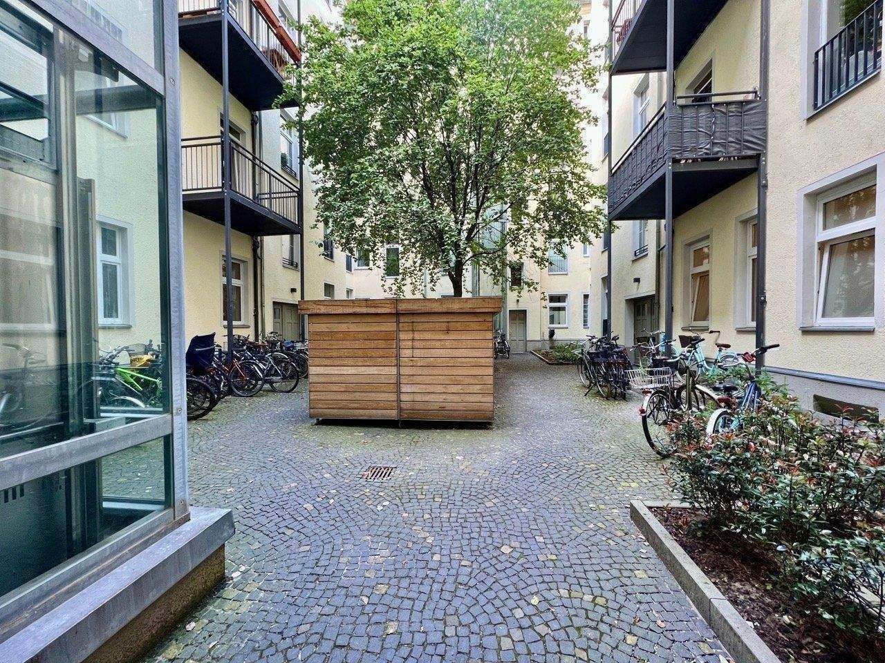 ATTRAKTIVER ALTBAU NÄHE VOLKSPARK FRIEDRICHSHAIN - IM SCHÖNEN BÖTZOWVIERTEL - ZUR ZEIT VERMIETET – Berlin – Vorschaubild 9