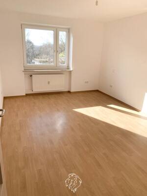 Solide vermietet, stark im Potenzial - 3-Zimmer-Wohnung mit Balkon & Perspektive – 97078 Würzburg – Vorschaubild 2