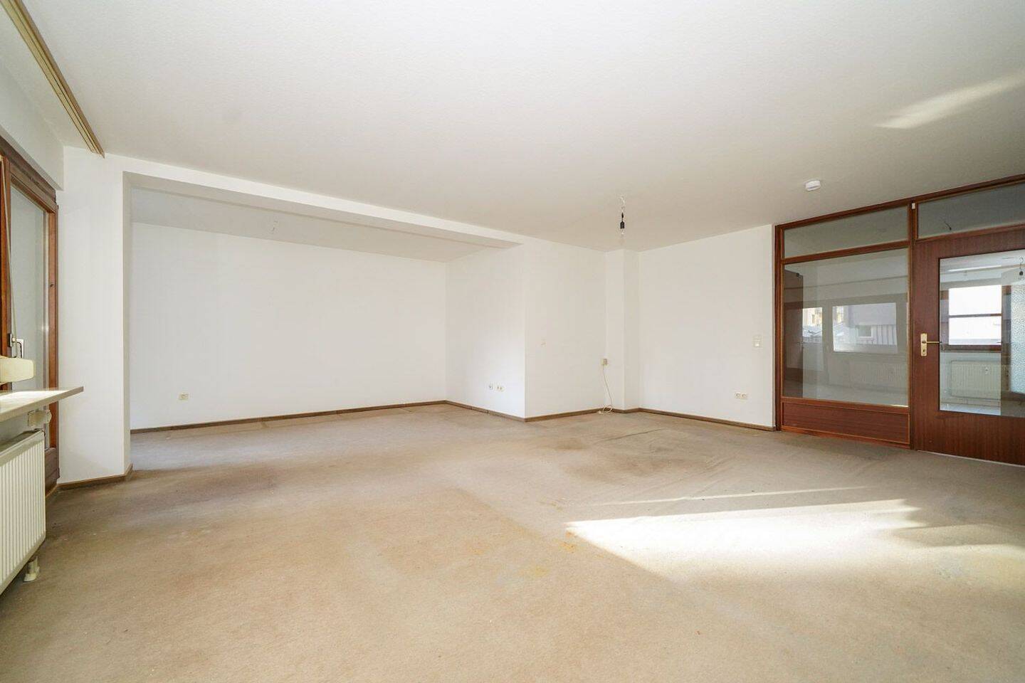 Knapp 40 m² Wohnbereich - 12 Min. ins Zentrum – Nürnberg – Vorschaubild 3