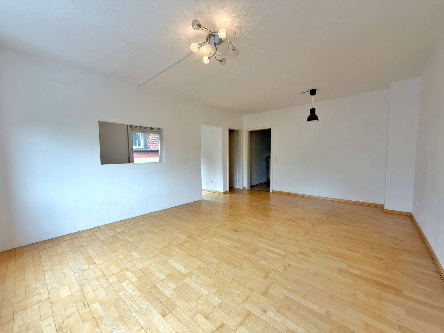 N-Mögeldorf - 3-Zi-Maisonettewohnung mit Duplex-Parker und Einbauküche ~ hoher Rücklagenanteil – Nürnberg – Vorschaubild 5