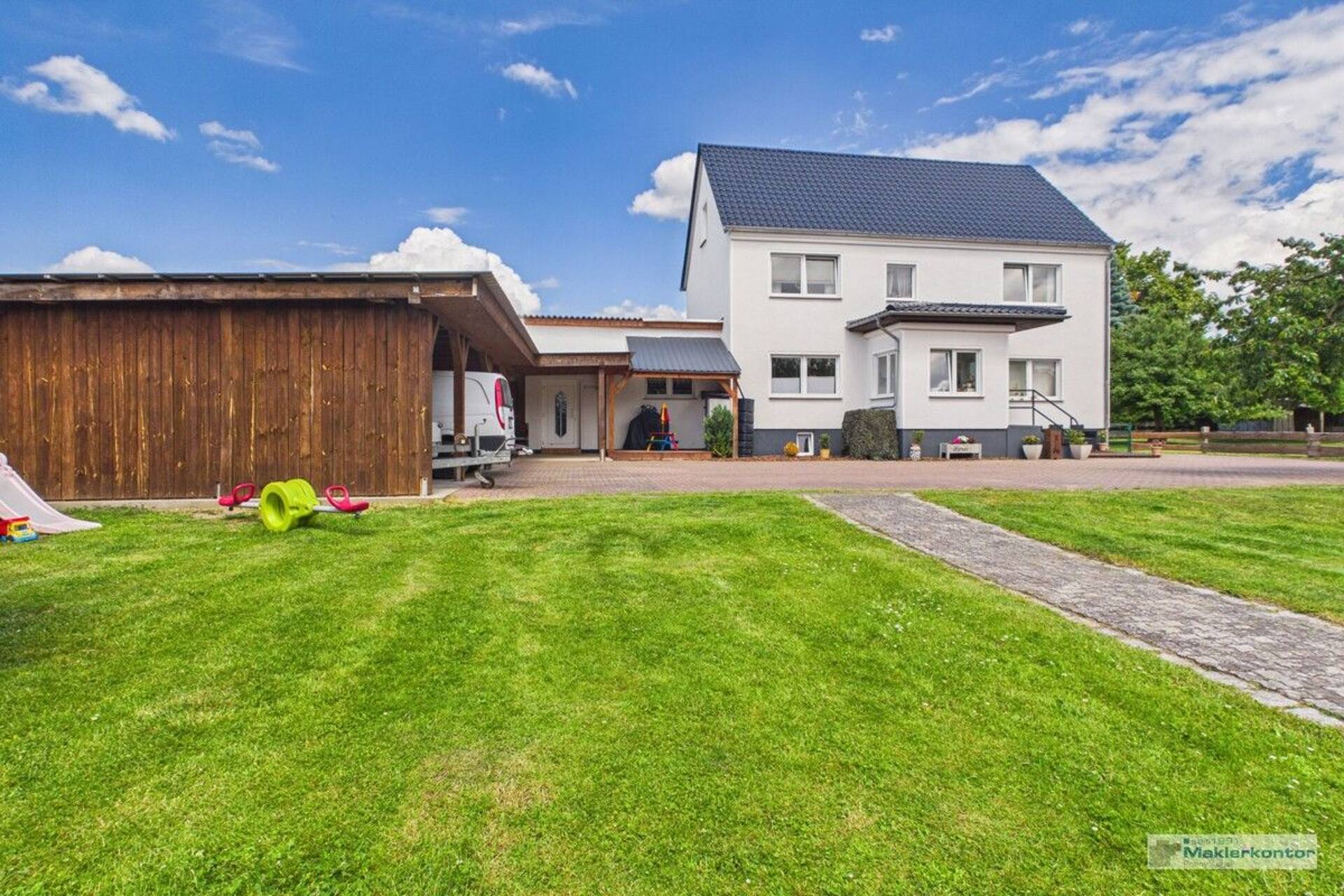 Einfamilienhaus in 17235 Neustrelitz mit 224 m² kaufen