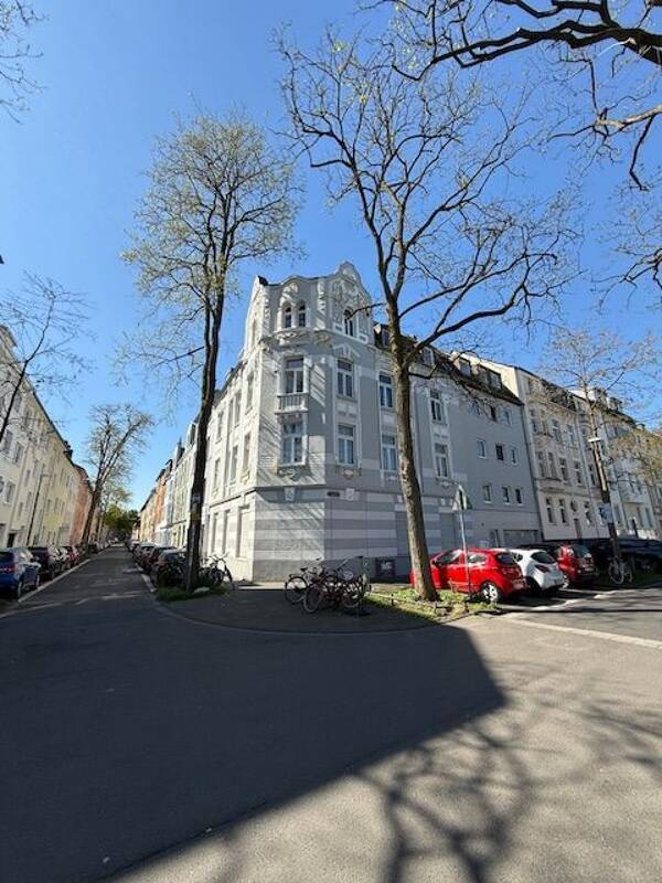 Mehrfamilienhaus in 51105 Köln mit 787,3 m² kaufen