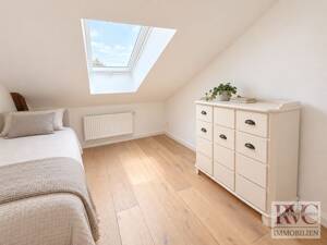 Außergewöhnliche Dachgeschosswohnung mit Charme und zwei Dachterrassen – 83410 Laufen – Vorschaubild 9