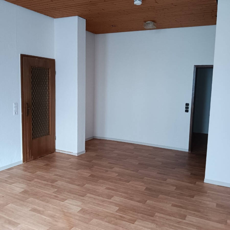 Top Lage, Top Chance - 2,5 Zimmer mit Potenzial – Bremerhaven – Vorschaubild 5