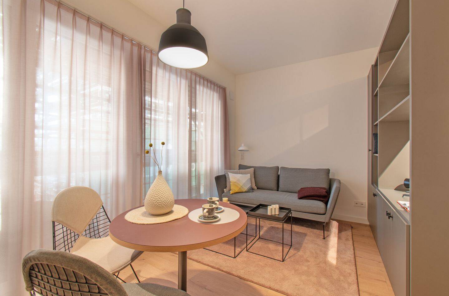 Design-Apartment mit Balkon in der HafenCity - Wentzel Dr. – Hamburg – Vorschaubild 4