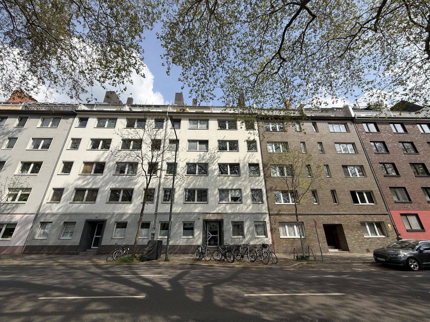 Top-Kapitalanlage - Lifestyle-Investment im begehrten Zooviertel - 2 Zi-Wohnung mit S/W Terrasse - sofort vermietbar