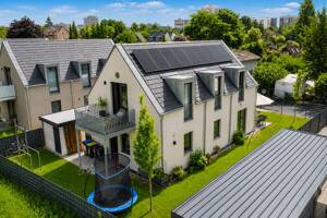 Modernes Architekten-Einfamilienhaus mit exklusiver Ausstattung und Photovoltaikanlage am Hahneberg – 13593 Berlin – Vorschaubild 1
