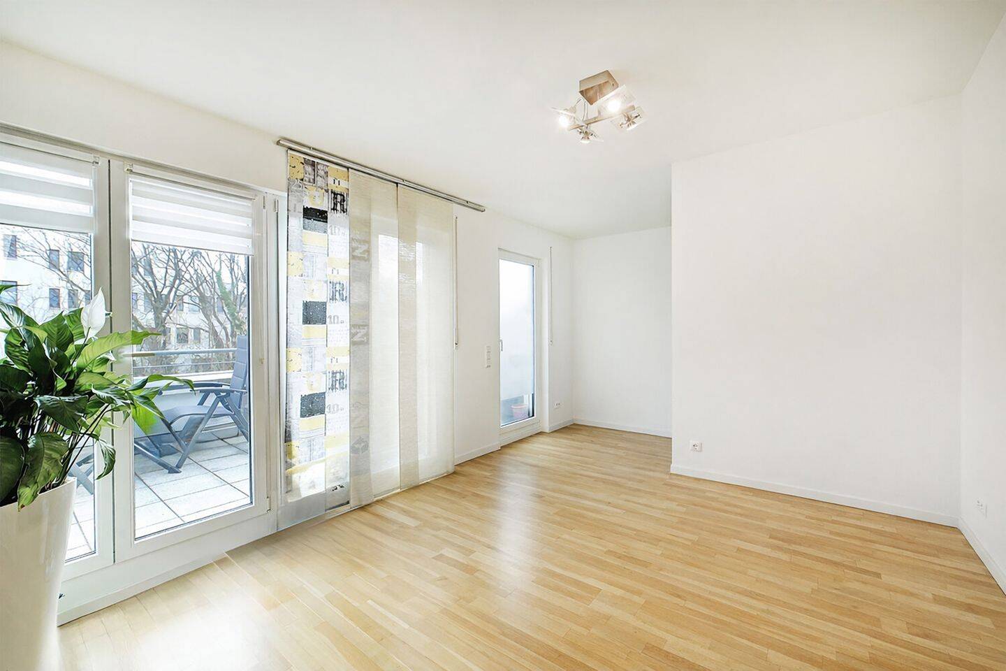 Sonne, Raum und Zuhause - 3 Zimmer mit Süd-Dachterrasse in Moosach und A+ Energieeffizienz – München – Vorschaubild 2
