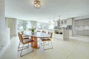 Traumhaftes Einfamilienhaus mit großer Terrasse und Blick ins Grüne - Ihr Rückzugsort in der Natur! – 40629 Düsseldorf – Vorschaubild 9