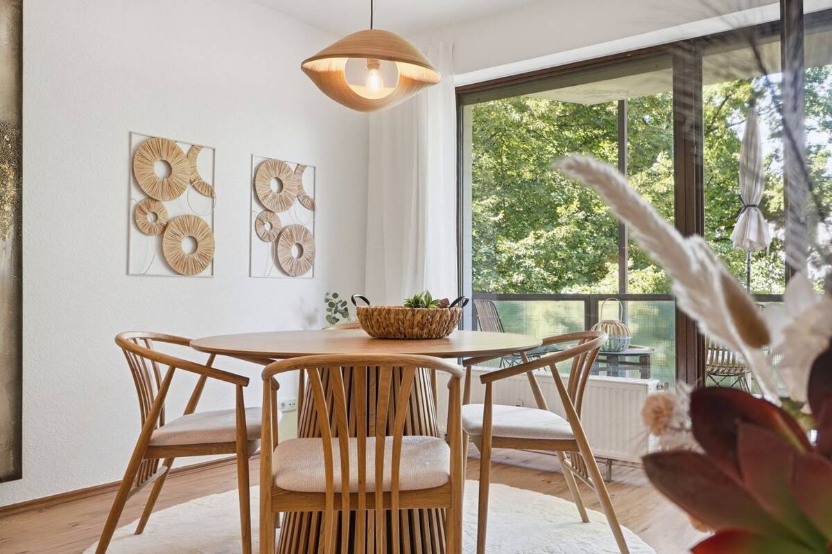 # 2-Zimmer # sonniger Balkon # ruhige Lage # – 53177 Bonn – Bild 1 von 9