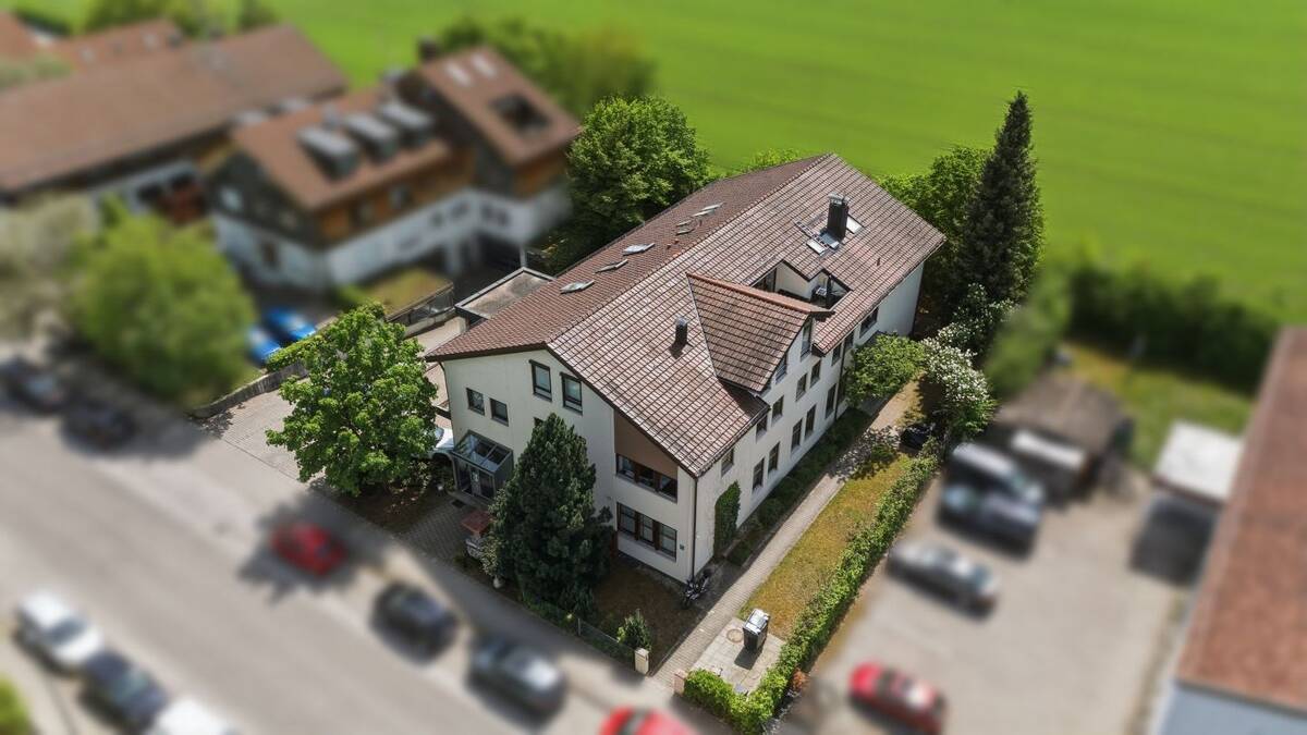 Vollvermietetes Wohn- & Geschäftshaus mit Potential - Faktor ca. 20,7 – 81737 München – Bild 1 von 9