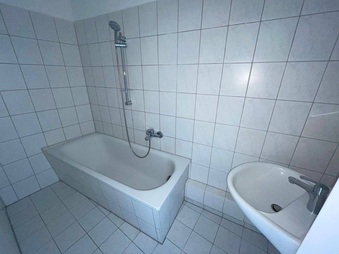 Helle 2-Zimmer-Wohnung sucht neuen Mieter! – Magdeburg – Vorschaubild 7