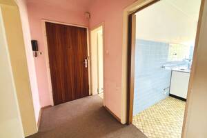 Nette 3-Zimmer-Wohnung mit Balkon in Bad Cannstatt – 70374 Stuttgart – Vorschaubild 8