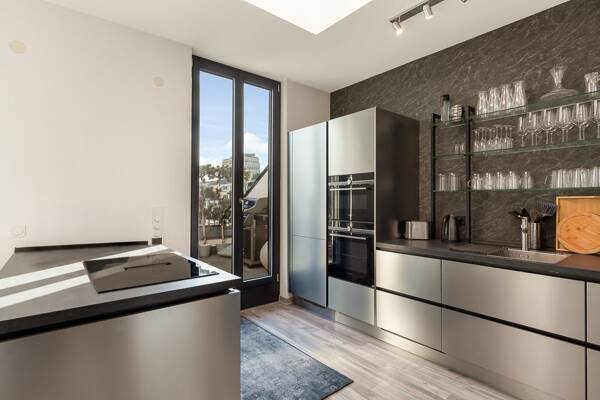 Dachgeschosswohnung in 10623 Berlin mit 119 m² kaufen