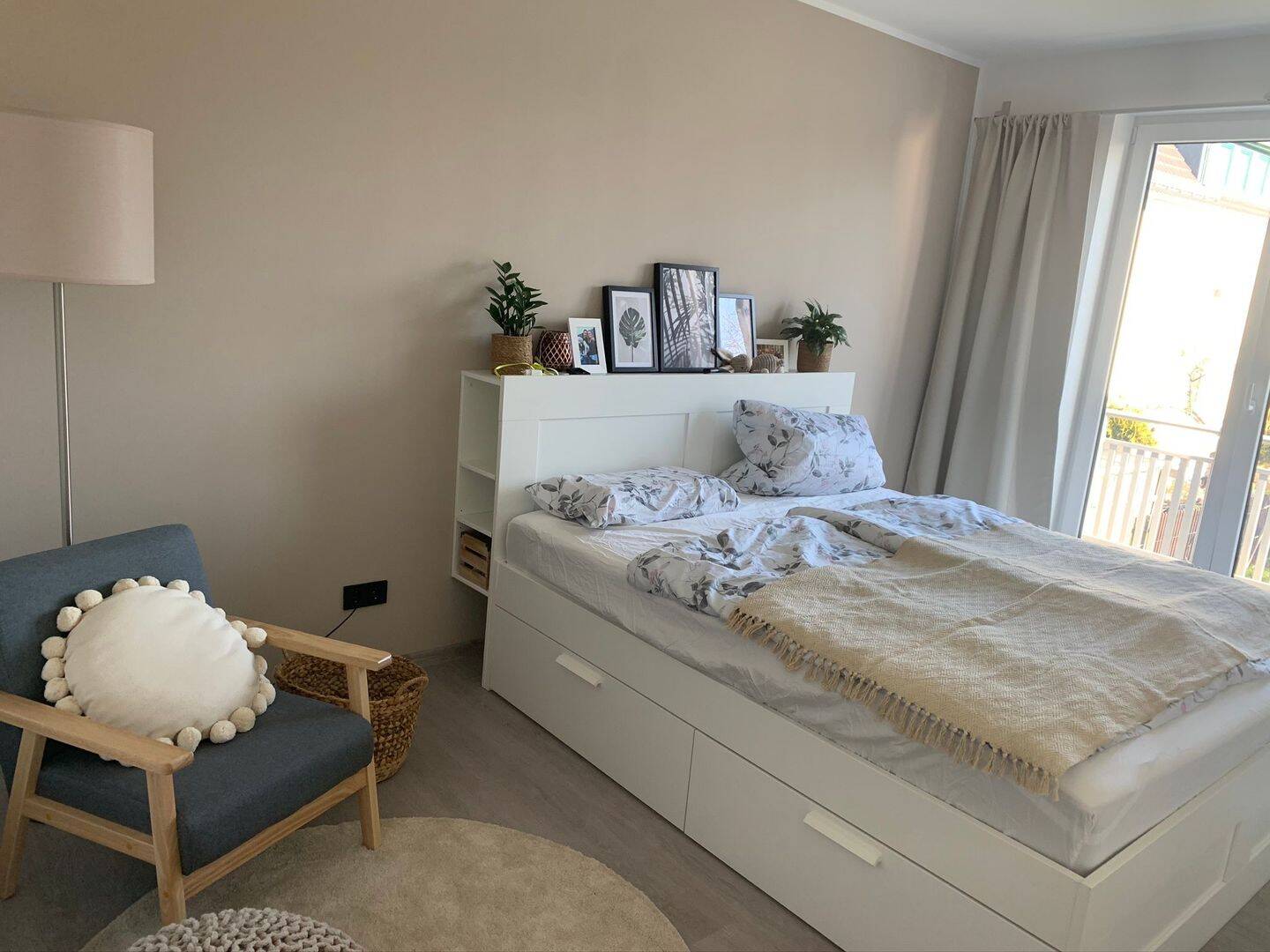 Modernes Einfamilienhaus mit EBK, Terrasse, Balkon, Grünflächen und Carport – Dresden – Vorschaubild 7