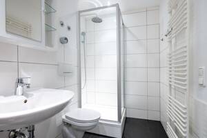 AIGNER - Sanierte 2-Zimmer-Wohnung mit Ostloggia in Daglfing – 81929 München – Vorschaubild 6