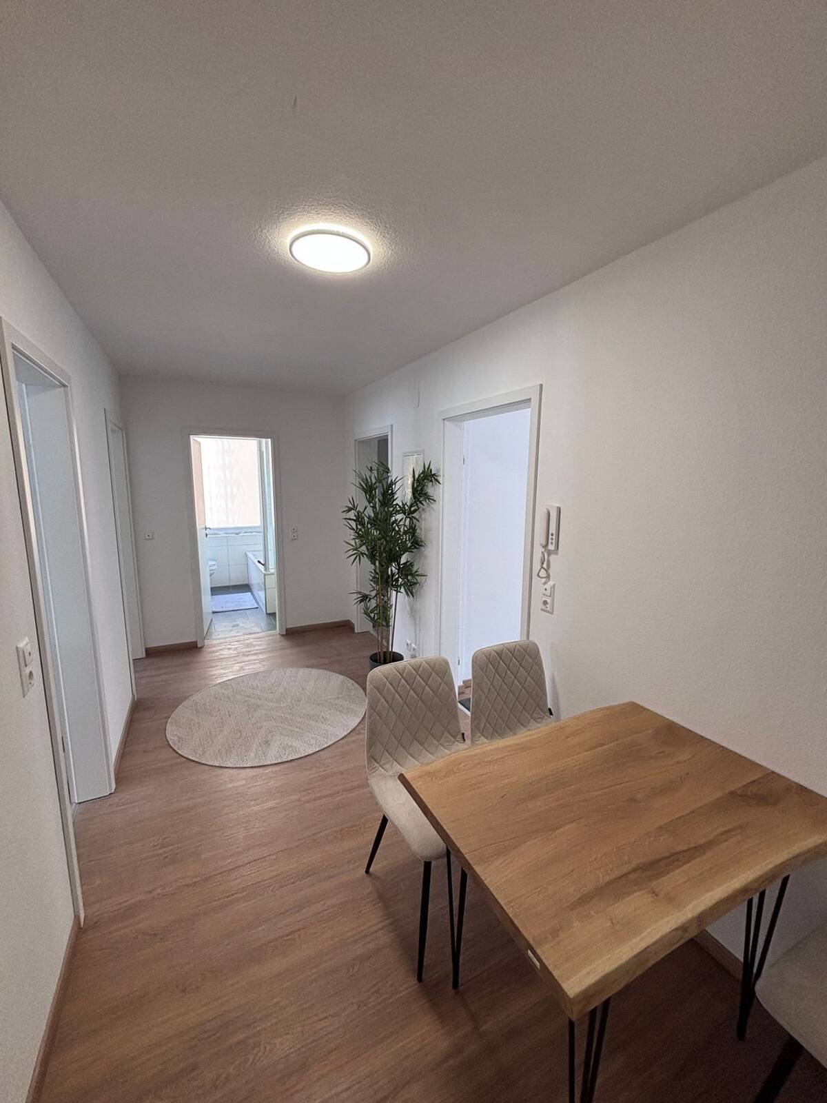 Möbliertes Zimmer in der Sanderau - direkt am Ringpark – 97072 Würzburg – Bild 1 von 9