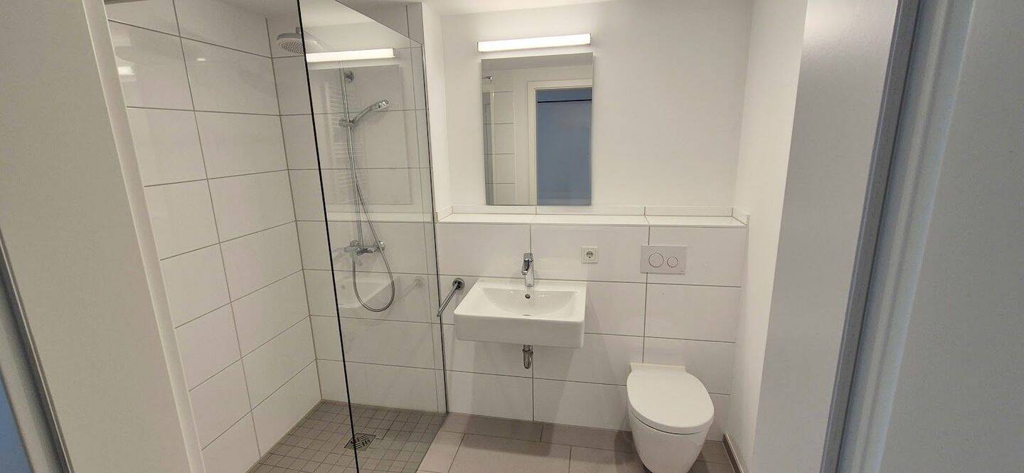 Genießen Sie das Wohnen mit Balkon! Helle 2 Zimmer, Einbauküche + Aufzug + TG-Platz – Aachen – Vorschaubild 6