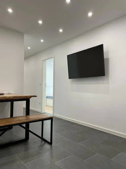 Schwabing! Schönes und großes WG Zimmer mit eigenem Balkon! – München – Vorschaubild 8