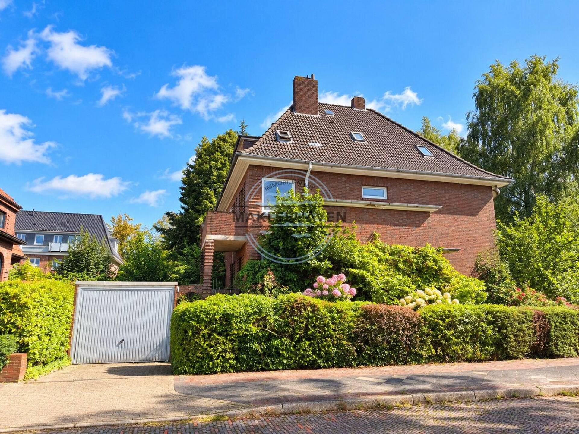 Mehrfamilienhaus in 26382 Wilhelmshaven mit 255 m² kaufen