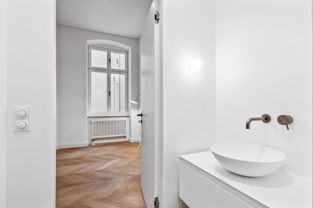 Hochwertig saniertes 3-Zimmer-Domizil mit BALKON ++ nahe Hackescher Markt – Berlin – Vorschaubild 9