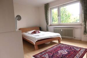 FRANKFURT-ESCHERSHEIM: SCHICKE ZWEI-ZIMMER-EIGENTUMSWOHNUNG IN GEPFLEGTEN MEHRFAMILIENHAUS – 60431 Frankfurt am Main – Vorschaubild 4