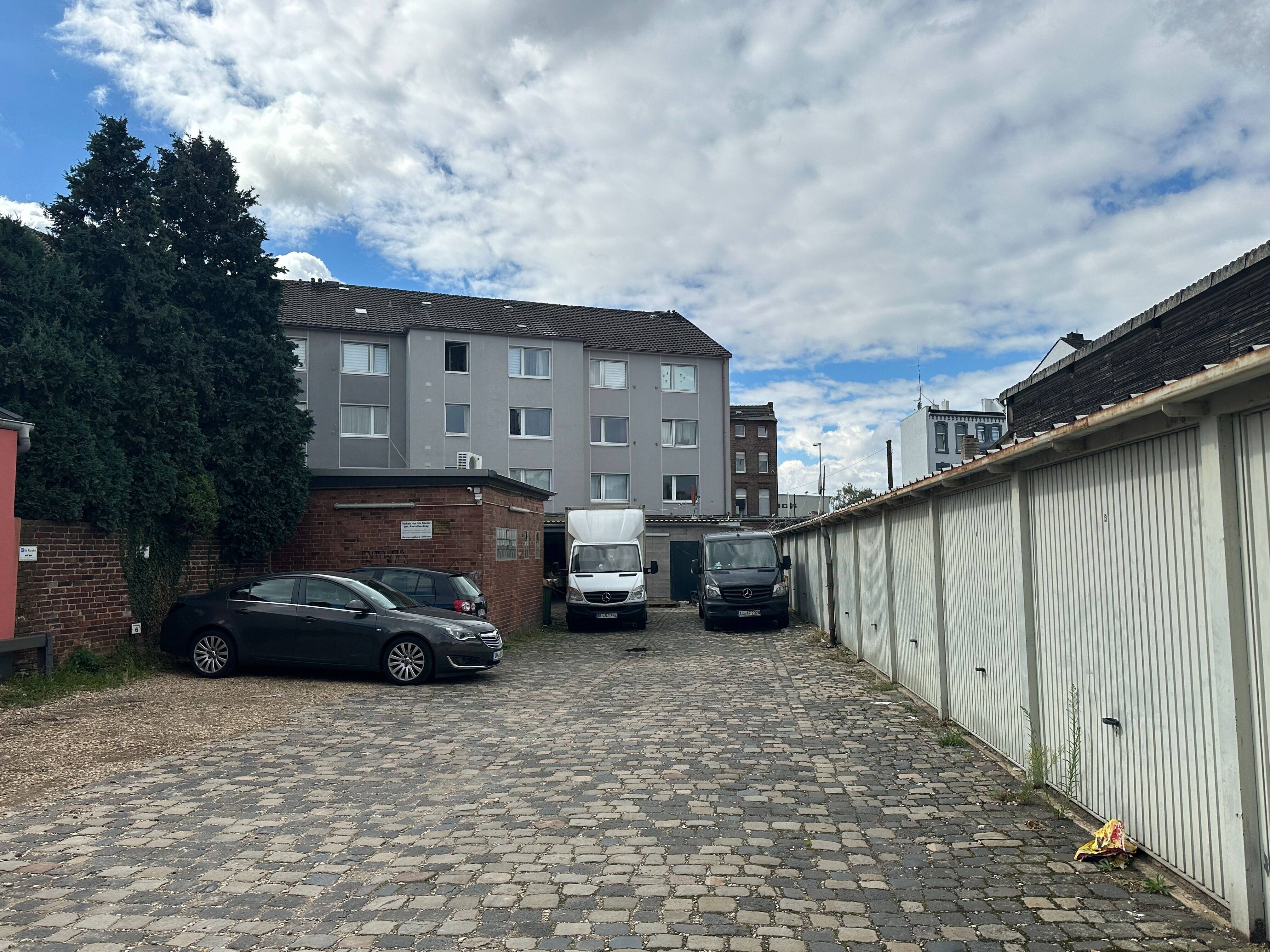 Renditestarkes Wohn-/Geschäftshaus mit Garagen in 52353 Düren – Düren – Vorschaubild 4