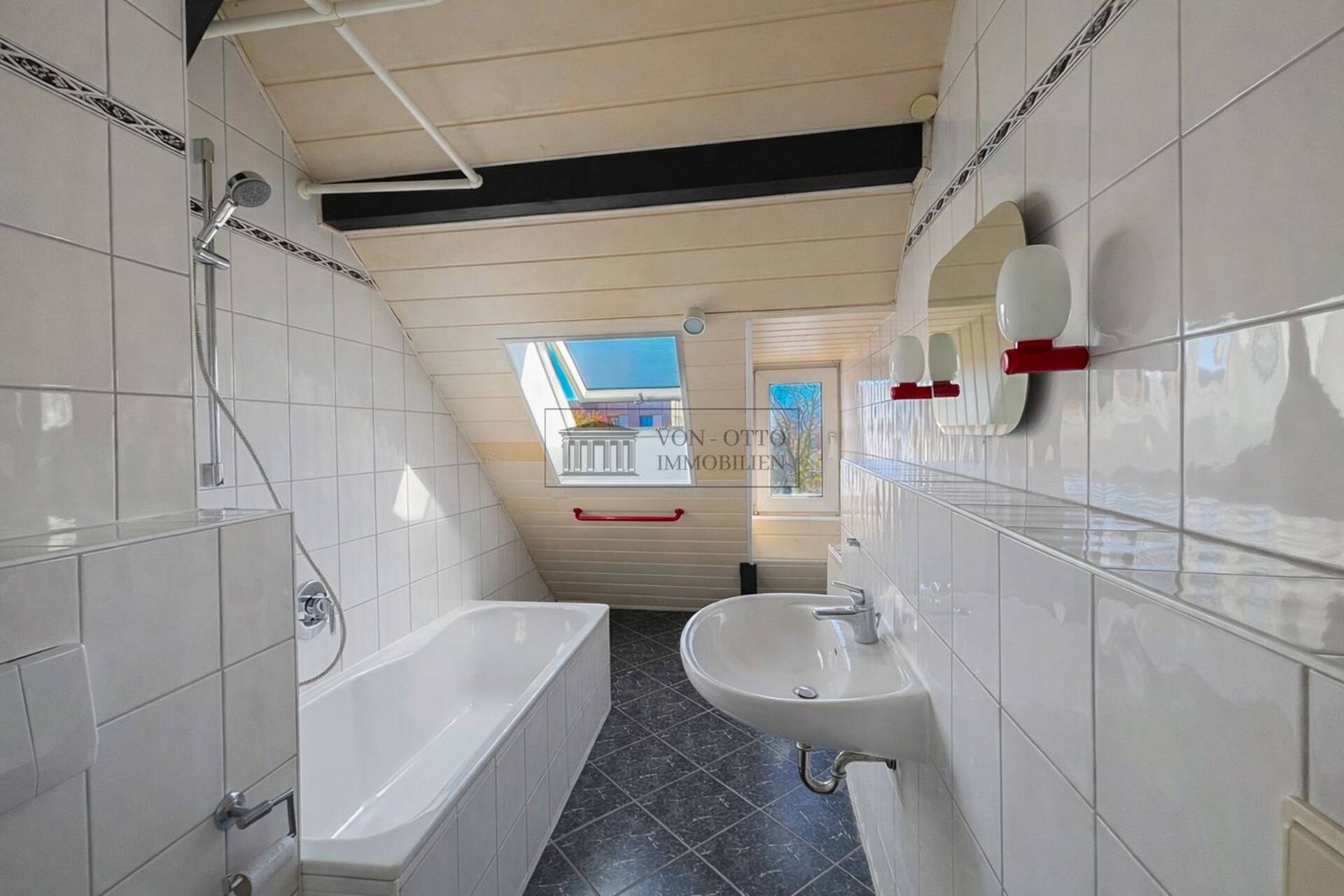 Etagenwohnung in 50668 Köln mit 82,12 m² kaufen