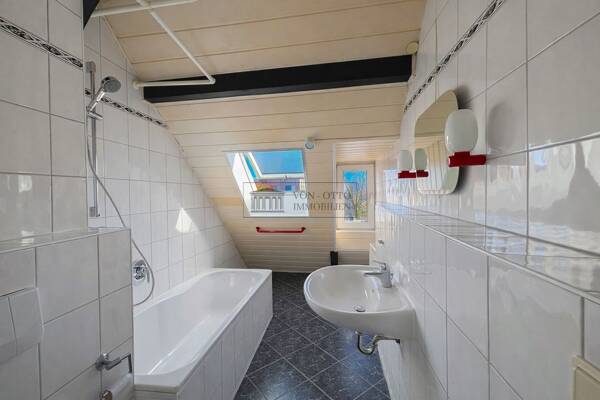 Etagenwohnung in 50668 Köln mit 82,12 m² kaufen