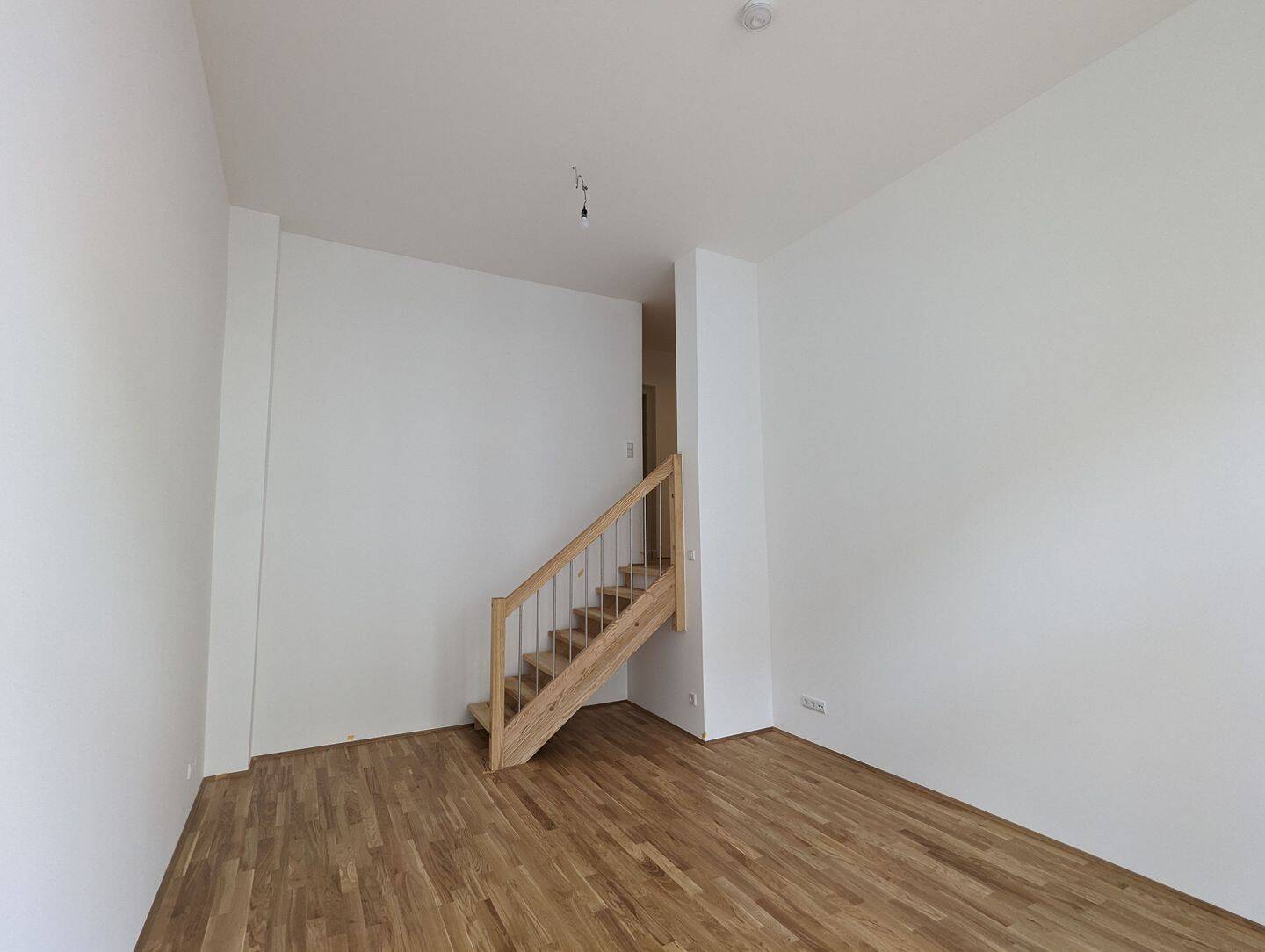 Moderne 3-Zimmer-Wohnung oder ihre Möglichkeit für ein Geschäft im Zentrum von Borna – Borna – Vorschaubild 8