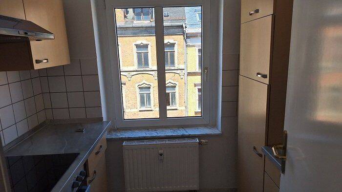 moderne wunderbare Wohnung mit EBK und Balkon sowie hofseitige Schlafbereiche – Chemnitz – Vorschaubild 5