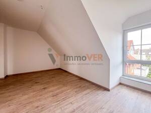 Maisonette über zwei Ebenen: 3,5 Zimmer, Südbalkon und Spitzboden in Stuhr-Brinkum – 28816 Stuhr – Vorschaubild 6