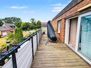 Schönes 8-Zimmer-Zweifamilienhaus in toller Lage von Bielefeld-Quelle – 33649 Bielefeld – Vorschaubild 9