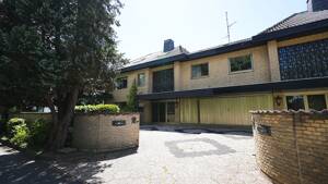 Außergewöhnliches Anwesen mit Galerie, Bürotrakt und Garten nach dem Vorbild des Japanischen Gartens – 51067 Köln – Vorschaubild 2