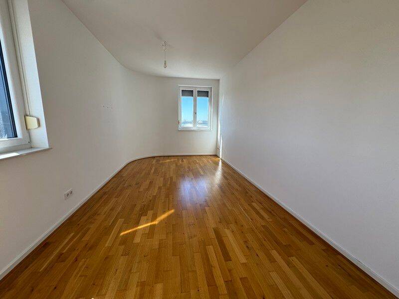 Neue Wohnung, neues Glück! Gut geschnittene 4-Zi.-Wohnung mit EBK, 2 Bädern und Terrasse – Leipzig – Vorschaubild 9