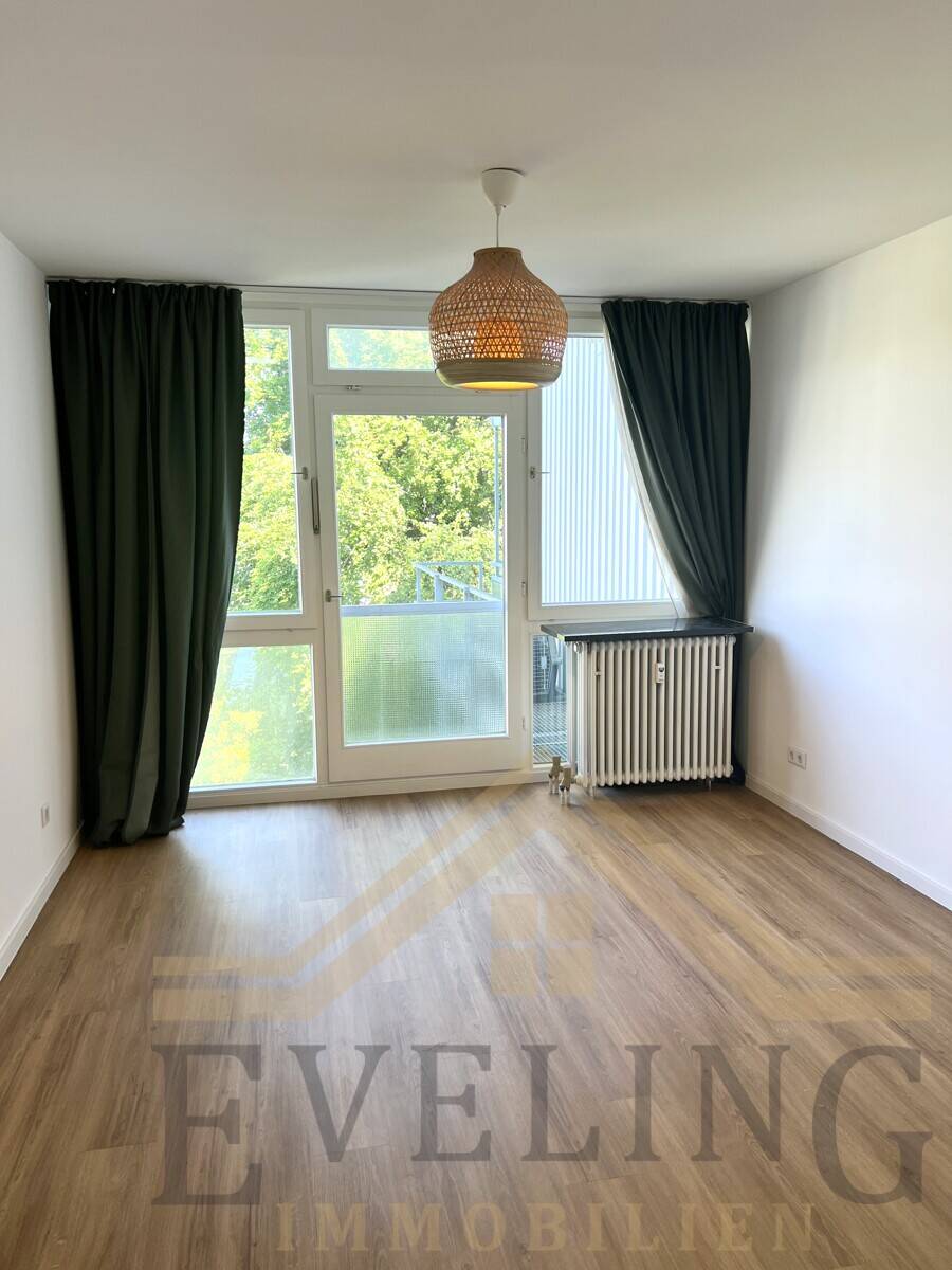 Gemütliche 2-Zimmerwohnung mit TG-Stellplatz im beliebten München-Schwabing – München – Vorschaubild 4