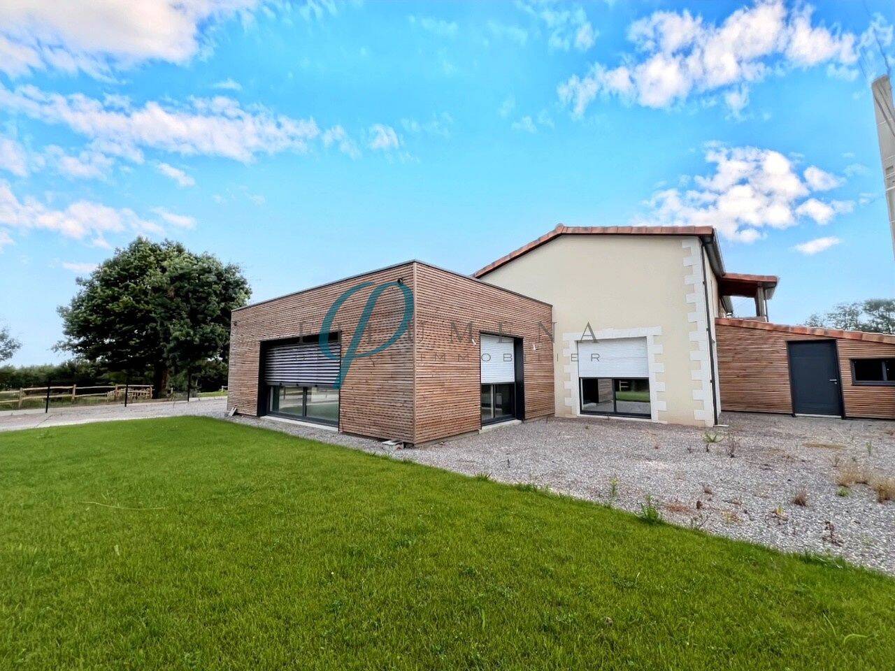 Maison 5 pièces 136 m² · à Orée d'Anjou · 135,9 m² · 1 211 €/mois