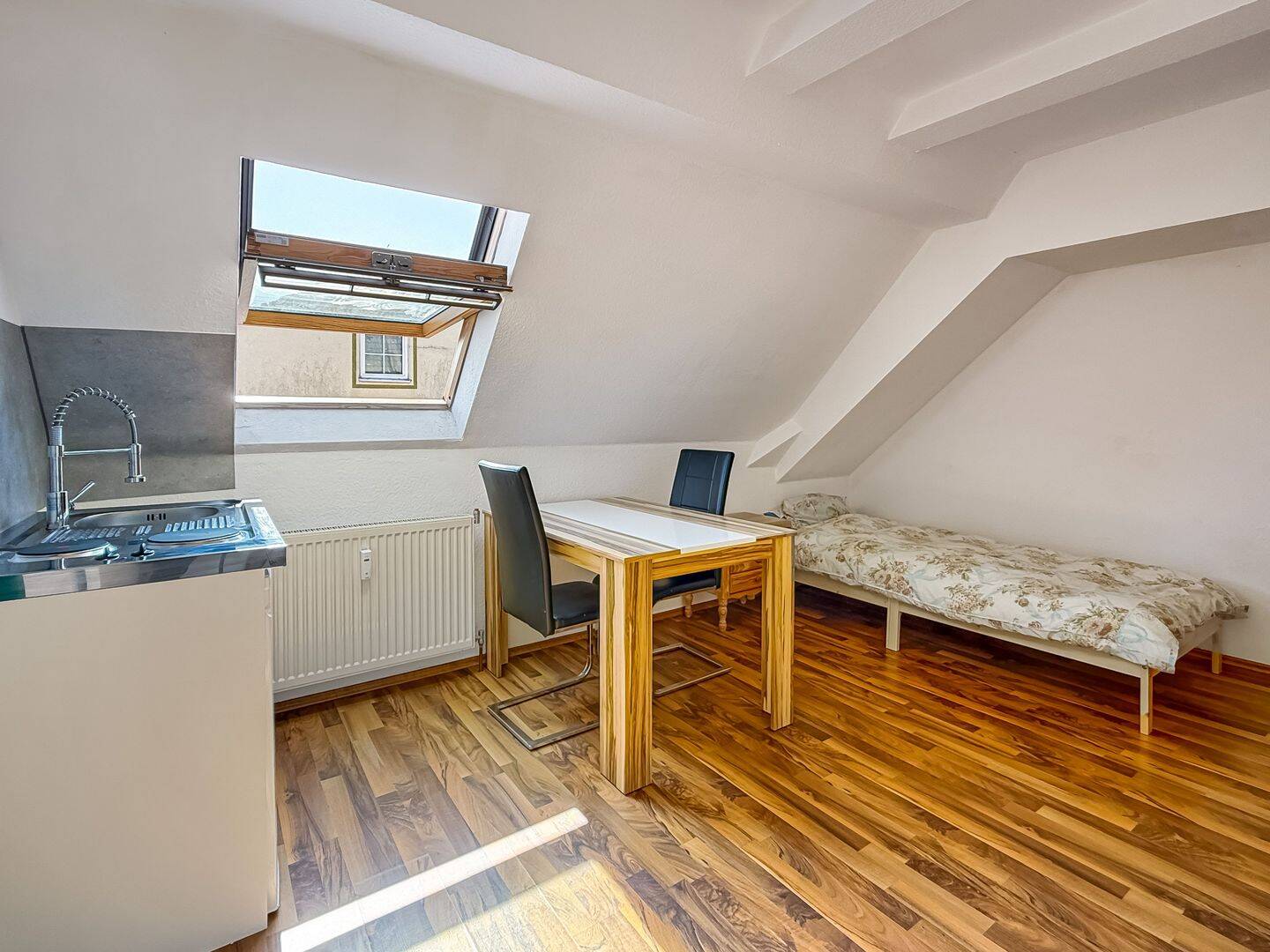 Starke Rendite - Kapitalanlage mit 4 möblierten Apartments in Ingenheim