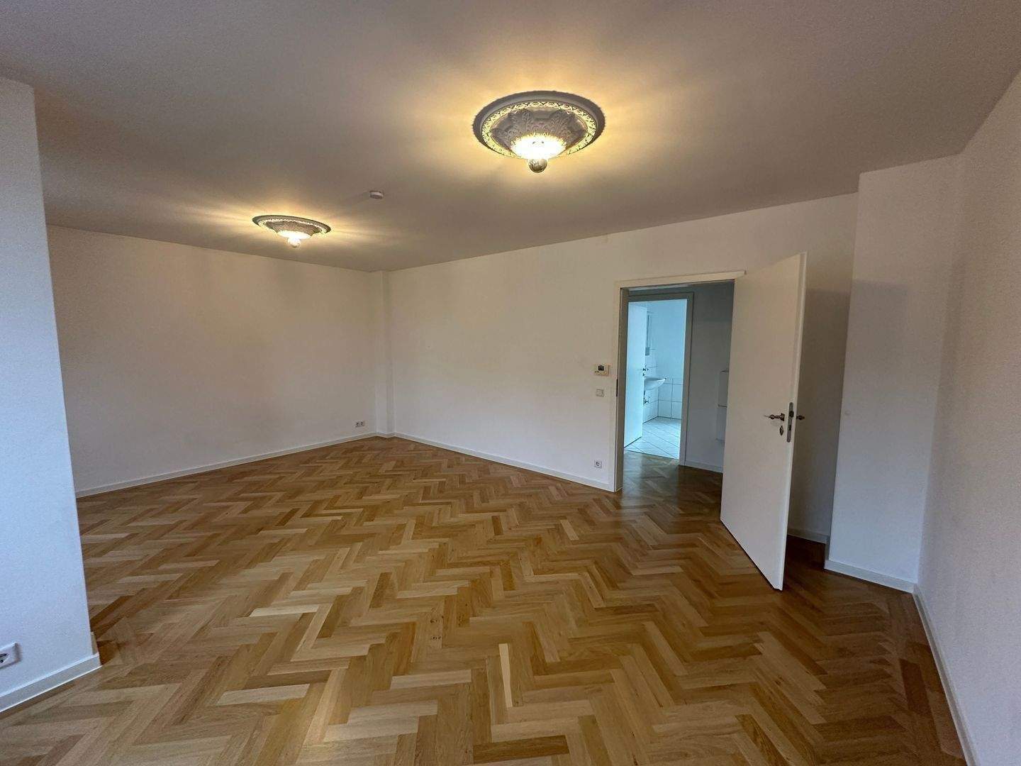 N-Gostenhof ~ kernsanierte 2-Zi-Jugenstiletage ~ nur als Kapitalanlage ~ Einbauküche ~ Tageslichtbad – Nürnberg – Vorschaubild 4