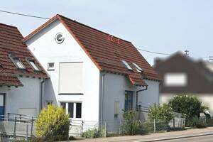 Frei: 2-Zimmer-Eigentusmwohnung mit Balkon und Garage