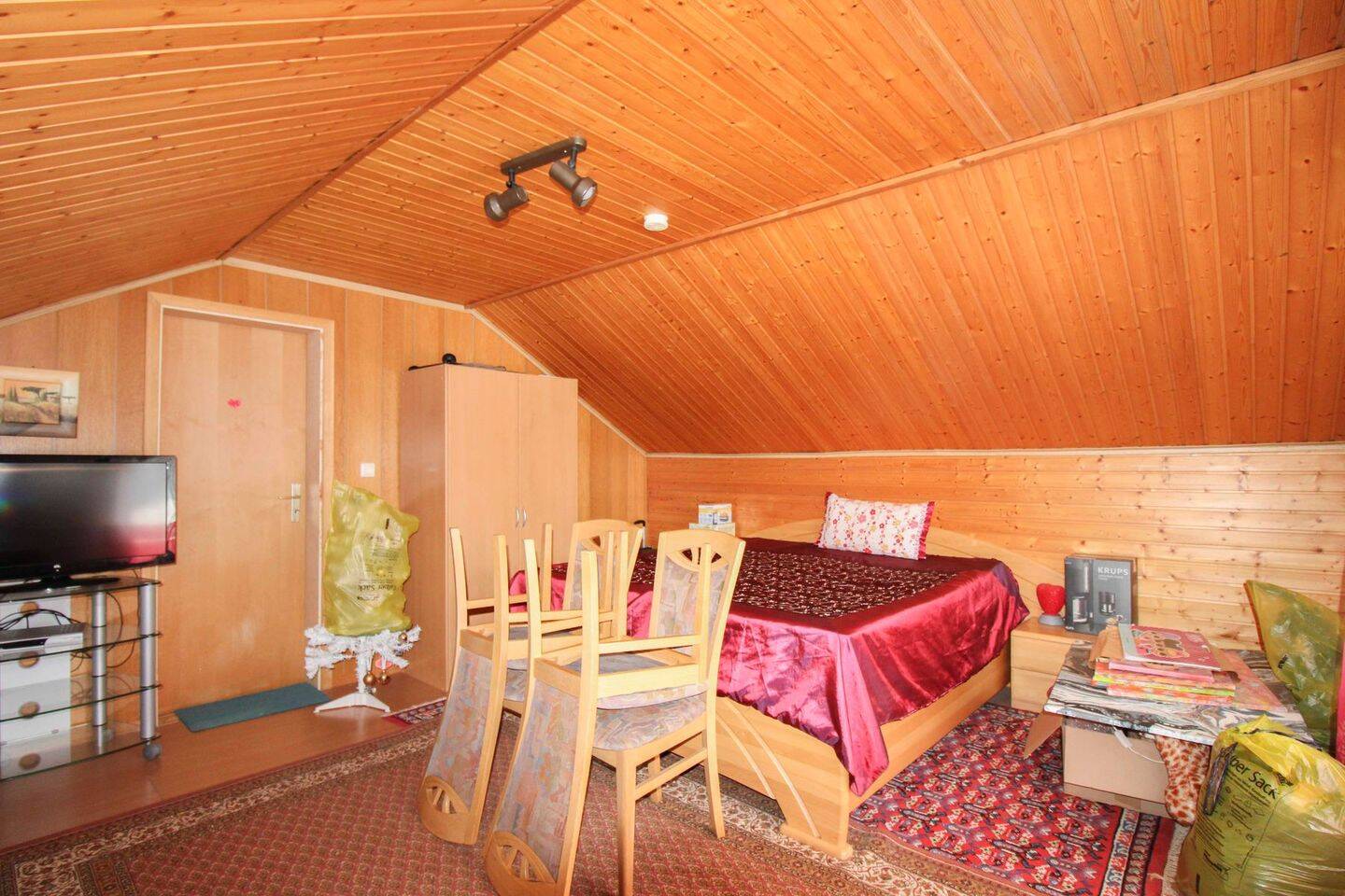 Attraktives Ein- bis Zweifamilienhaus dank Einliegerwohnung – Osloß – Vorschaubild 8