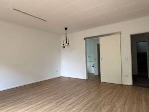Praktisch, geschnittene 2 Zimmer Wohnung! – 47198 Duisburg – Vorschaubild 2