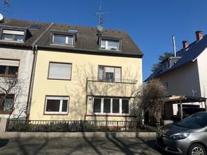 Aufteiler und Eigennutzer aufgepasst! Interessantes 4-FH in bevorzugter Wohnlage