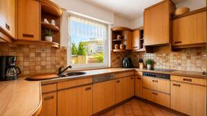Doppelhaushälfte mit Garten, Terrasse, Garage, Sauna und ausgebautem Dachgeschoss – 13591 Berlin – Vorschaubild 8