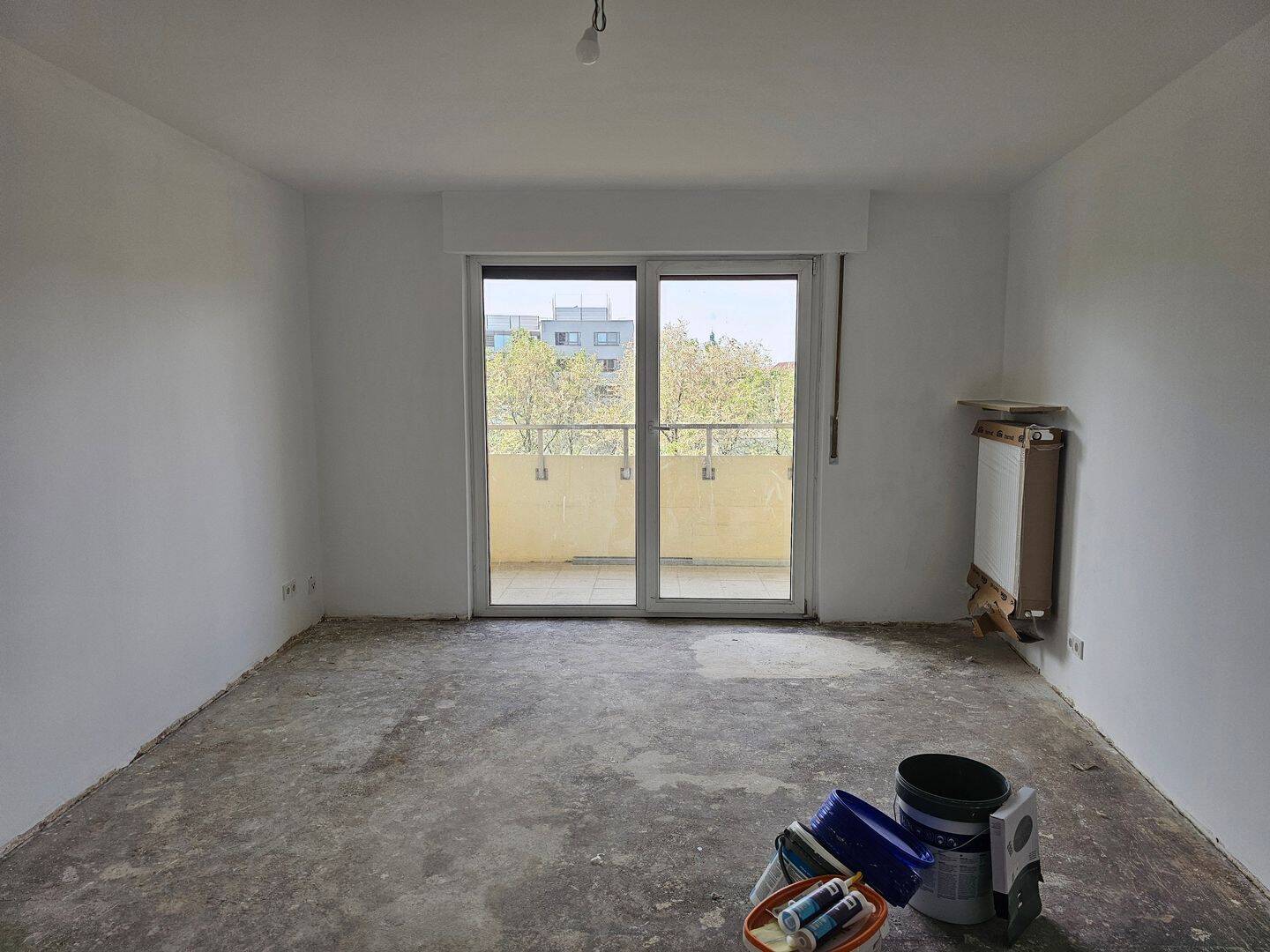 Fürth-Stilvoll sanierte 2-Zimmerwohnung im 5.OG mit Aufzug, Loggia und Bad mit Fenster!! – Fürth – Vorschaubild 2