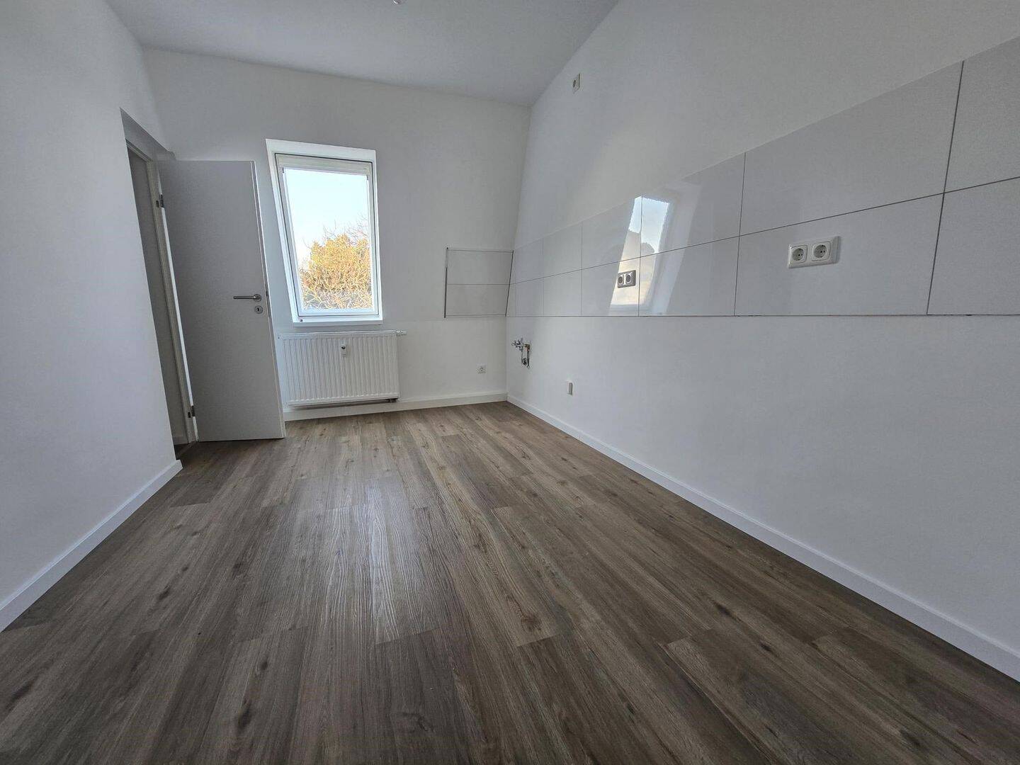 ERSTBEZUG nach Sanierung, 3-Zimmer-Etagenwohnung in 3-Familienhaus in Laubegast zu verkaufen. – Dresden – Vorschaubild 4