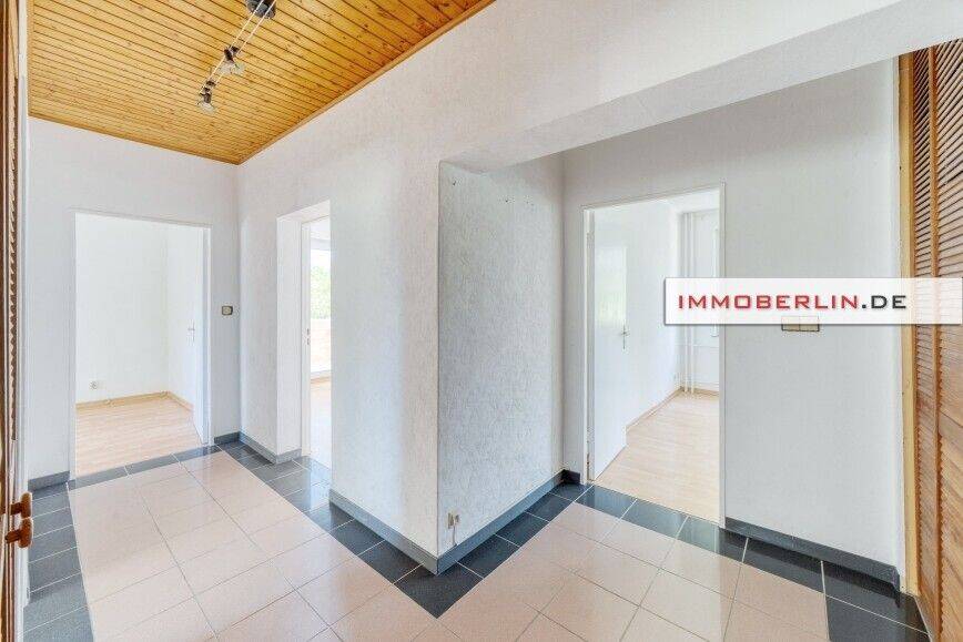 IMMOBERLIN.DE - Lichtdurchflutete Wohnung mit Südwestbalkon & Pkw-Stellplatz – Berlin – Vorschaubild 3